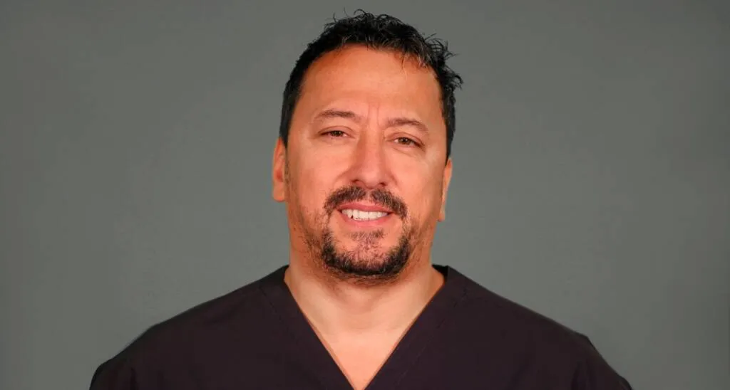 Wide Nose Rhinoplasty in Turkey: Top 10 Reasons to Choose Istanbul - Görsel 7 - Prof. Dr. Baki Yılmaz