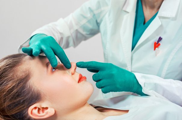 rhinoplasty-turkey-2-605×400 — Nasenraspeln: Der Schlüssel zur Geraden Nase? Experten-Rhinoplastik in Istanbul
